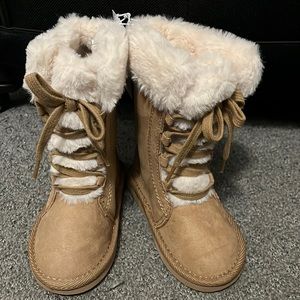 BNWT Old Navy - Tan Suede Cozy lined boots - Toddler size 8